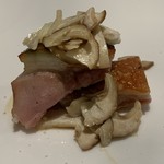 bb9 - バスクのキントア豚と生のポルチーニ