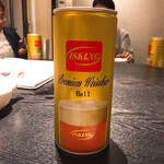 沙田軒 - ドリンク写真:青島牌のヴァイスビア。初めて見て、飲んで、出来栄えの良さにびっくり。1㍑缶というミュンヘンMaß規格に合わせているのにも唸る。