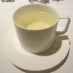 ラール・エ・ラ・マニエール - 自分はハーブティーで。