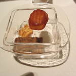 ラール・エ・ラ・マニエール - 小菓子です。上は焼きたてマドレーヌ。