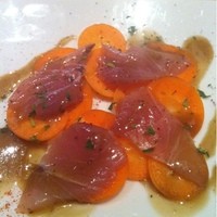 AWkitchen TOKYO 新丸ビル店 - 前菜 鮪のカルパッチョ