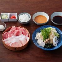 山形リブロース（80g）と米澤豚ロース（80g）のしゃぶしゃぶ