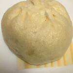 551蓬莱 JR新大阪駅店 - 豚まん