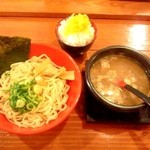 慶次 - 慶次つけ麺（750円）