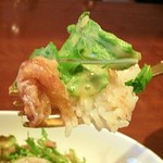 幸田屋珈琲店 - 特製ソースがライス・サラダ・鶏唐揚げをうまくまとめています