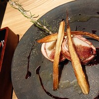 AWkitchen figlia 渋谷スクランブルスクエア - コースの大山どりと堀川ごぼうのガランティーヌ。