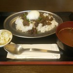 馬焼肉酒場　馬太郎 - 馬肉ガパオ　セットで税抜500円