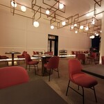 The Ball - 店内