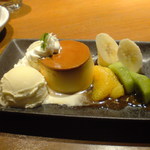 徳樹庵 - プリン・ア・ラ・モード539円