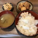 Omusubi Saga - 角煮定食