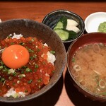 めしの助 - いくら丼