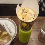 CrepeShop SARU - ハムチーズとカスタードチョコバナナクリーム