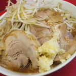 ラーメン二郎 - ラーメン小＋ニンニク多め