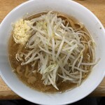 ラーメン二郎 - ラーメン 780円　麺半分・ヤサイ少な目にんにくで