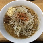 ラーメン二郎 - ラーメン 780円　麺半分・ヤサイ少な目にんにくで