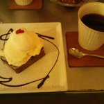カフェ ガーデン - 抹茶とホワイトチョコのパウンドケーキ