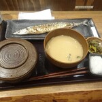 炭火焼干物定食 しんぱち食堂 - 新サンマ定食♪ 