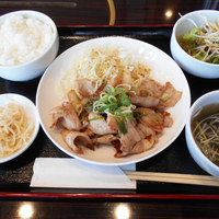 焼肉 BEEFMAN 六本木本店 - 「ネギ塩豚カルビ定食」（1,000円）