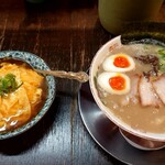 一骨入魂 - 煮玉子ラーメン+小天津飯