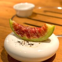 焼肉 うしみつ 恵比寿本店 - 和牛ブレザオラの生ハムメロン