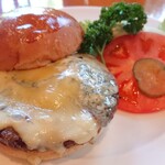 フランクリン・アベニュー - ブルーチーズバーガー