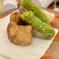つきじ治作 - フグの唐揚げ
