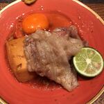 鳥茂 - 黒豚すき焼き(豆腐)