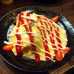 Binchoutankushiyaki Tanabe - オムサラダ（￥600）。ケチャップとマヨネーズで楽しげに飾られ、見た目にはオムライスみたい！