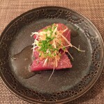 サラマンジェ ド ヨシノ - カツオ　コラットゥーラという魚醤でいただきます