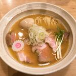 MENYA BIBIRI - 特選魚介鶏そば(醤油)