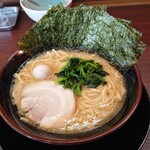 横浜家系ラーメン なるは家 - ラーメン  のり増し