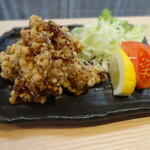 居酒屋 笑びす - 鶏の唐揚げ