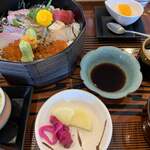 活魚料理野島 - 海鮮丼ランチ。