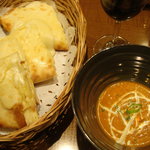 Indo Ryouri Churiyakanakku - チーズナン＆バターチキンカレー