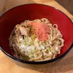 上州山賊麺 大大坊 - 海老替え玉。250円。本体と合わせて、しめて千円。
            僕は、海老粉、こんなにいらない。笑