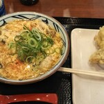 丸亀製麺 - 牡蠣づくし玉子あんかけうどんと舞茸天ぷら