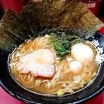 ラーメン壱六家 - ラーメン並、アブラ多め、海苔増し、味玉