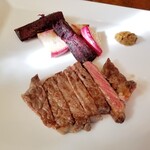 ステーキ・鉄板料理 和かな 盛岡本店 - 短角牛ステーキ　安家地大根(あっかじ大根)と紫いものソテー添え