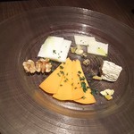 BAR&BISTRO FIGARO - チーズ