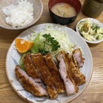 Tonkatsu Tonki - ロースかつ定食1600円