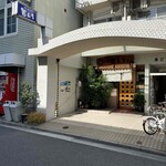 Tonkatsu Tonki - 入り口は自動ドア