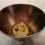 レ セゾン - アミューズのメバチマグロのナントカ