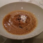 レ セゾン - 栗のロワイヤルに芳ばしい玉葱のヴルテ