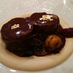 レ セゾン - これはチョコレートケーキではありません