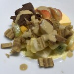 oldway stew restaurant - デザートのスフレとチョコレートケーキのアイス、フルーツのせ。