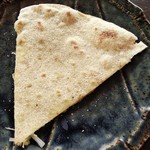 石臼挽き蕎麦香房 山の実 - 須賀川ピッツア（裏）