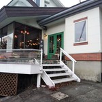 石臼挽き蕎麦香房 山の実 - お店の外観