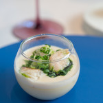 プレゼンテ スギ - 2019.11 トラフグのフラン（皮や中骨などトラフグの出汁と鶏卵でフランに）白子ペースト イタリアンパセリオリーブオイル