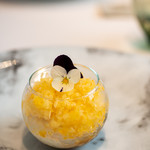 プレゼンテ スギ - 2019.11 かき氷（佐倉産柿そのものを凍らせて砕いた柿のかき氷 窒素ガスで泡状にした焙じ茶シロップ 焙じ茶ゼリー）