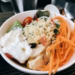 Up & above - ベジファースト的にサラダ♪女子力高いね♡